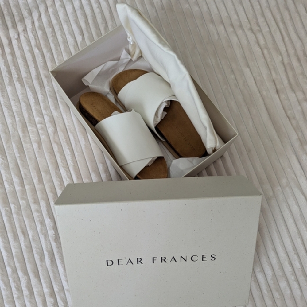 Dear Frances White sandal slide 6 (36) NWT